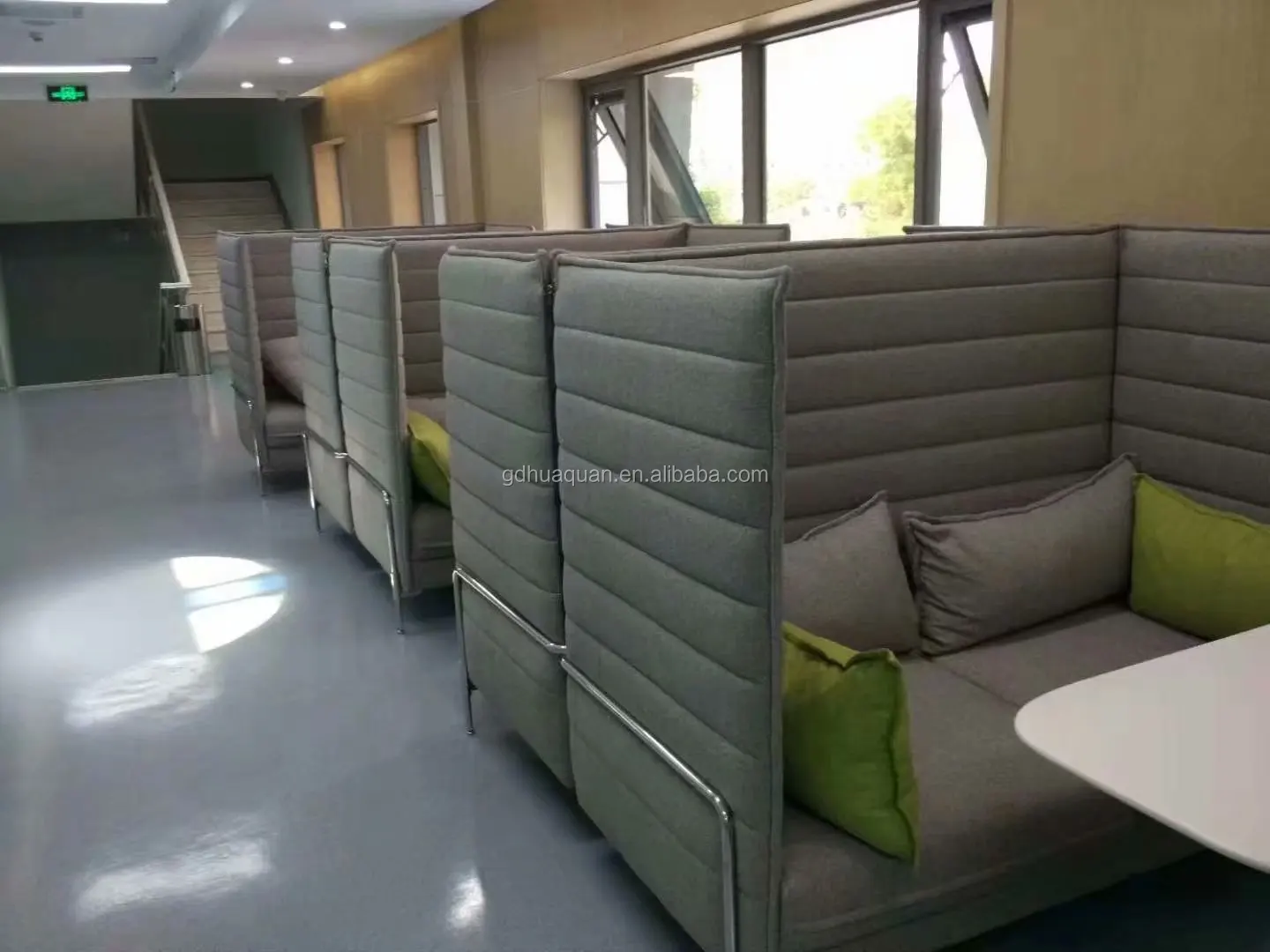 Classic Alcove High Back Sofa Thromed Leg Office Sofa Modern Sofa Metal