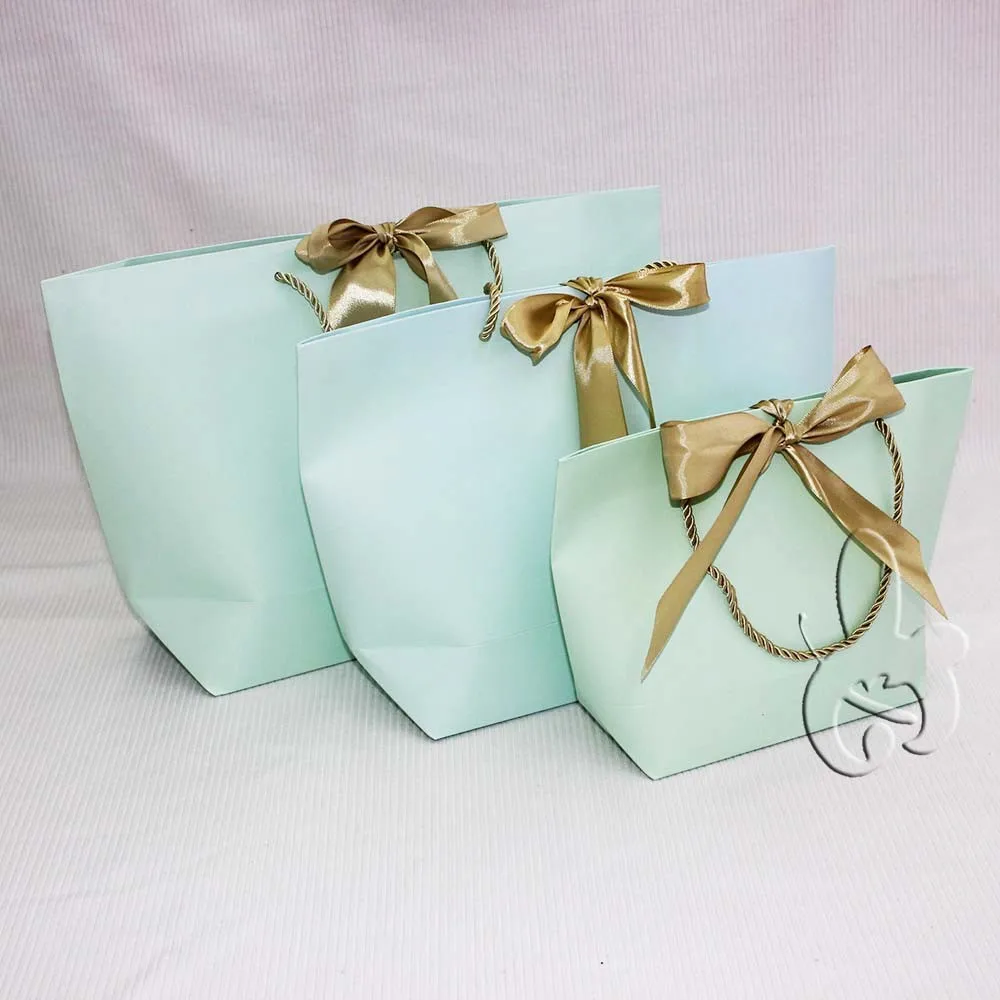 green gift bags