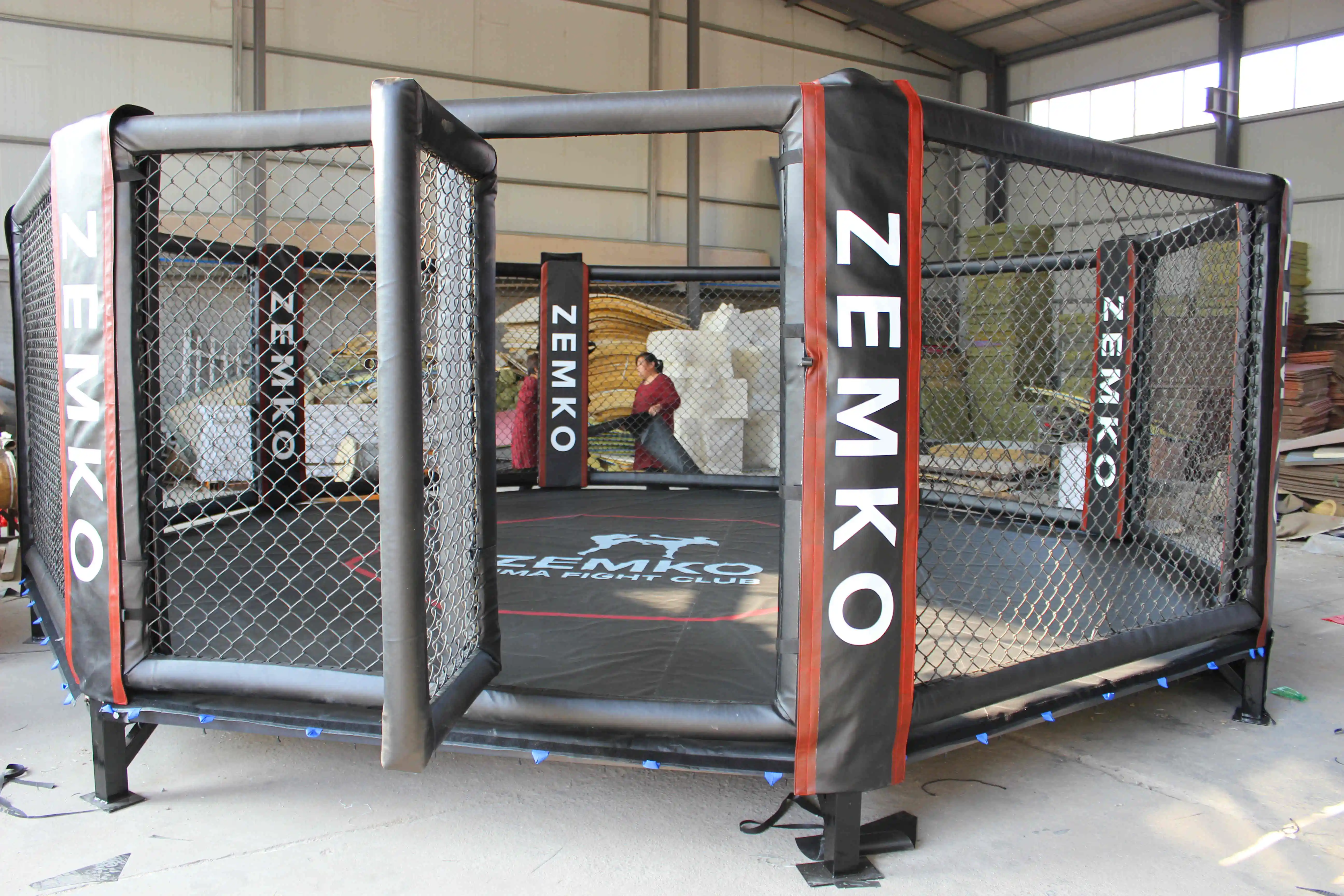 mma cage (12).JPG