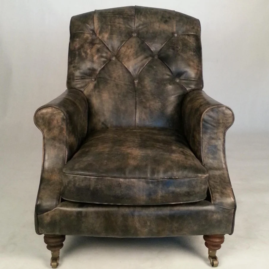 Retro Traditional English Chesterfield Sofa Chair In Antiqued