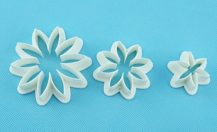 Set of 3 Daisy Pattern PP Plastic Cookie Cutter FP-105