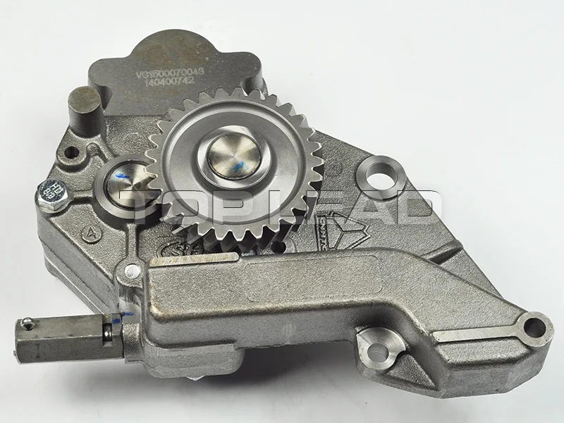 卡车零件中国重汽豪沃油泵vg1500070048