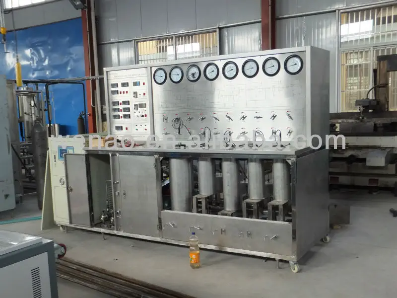 20L supercritical CO2 fluid extraction device.jpg