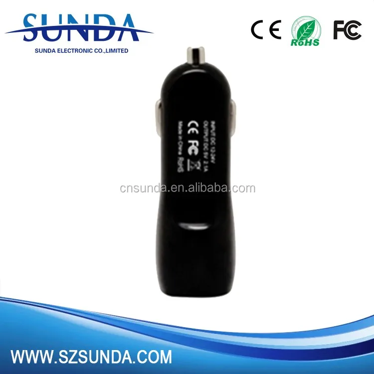 High quality and hot selling car charger 3.1A dual USB port adapter used in car.