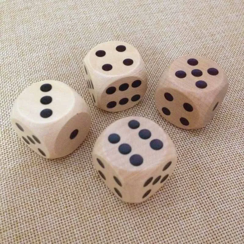 Clear Lacquer Wood Dice 30mm Large Size,Bulk Wholesale Wooden Game Dice