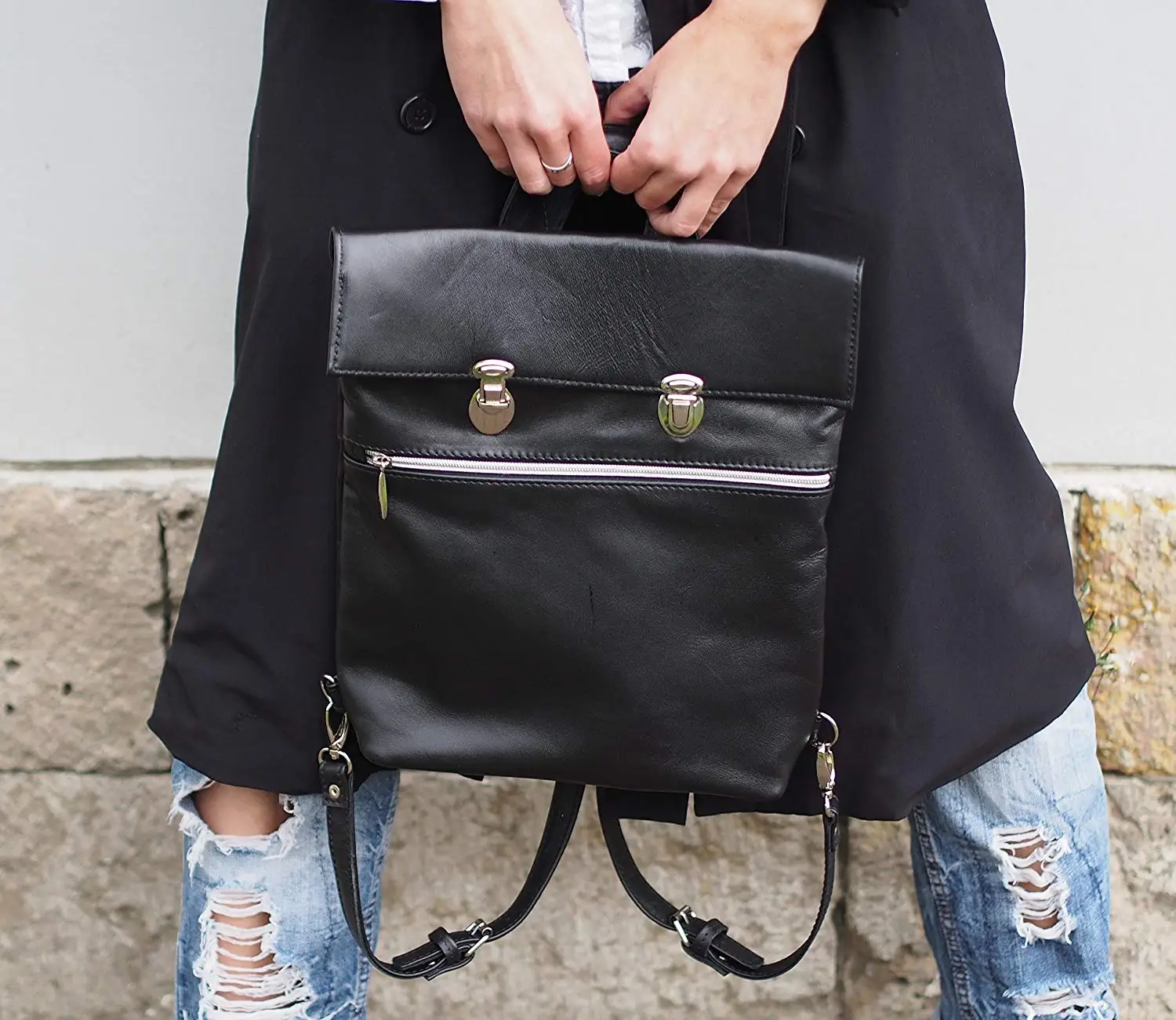 juicy couture peek a bow backpack