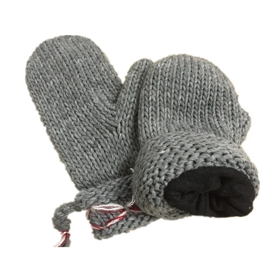 100% polyester knitted mittens