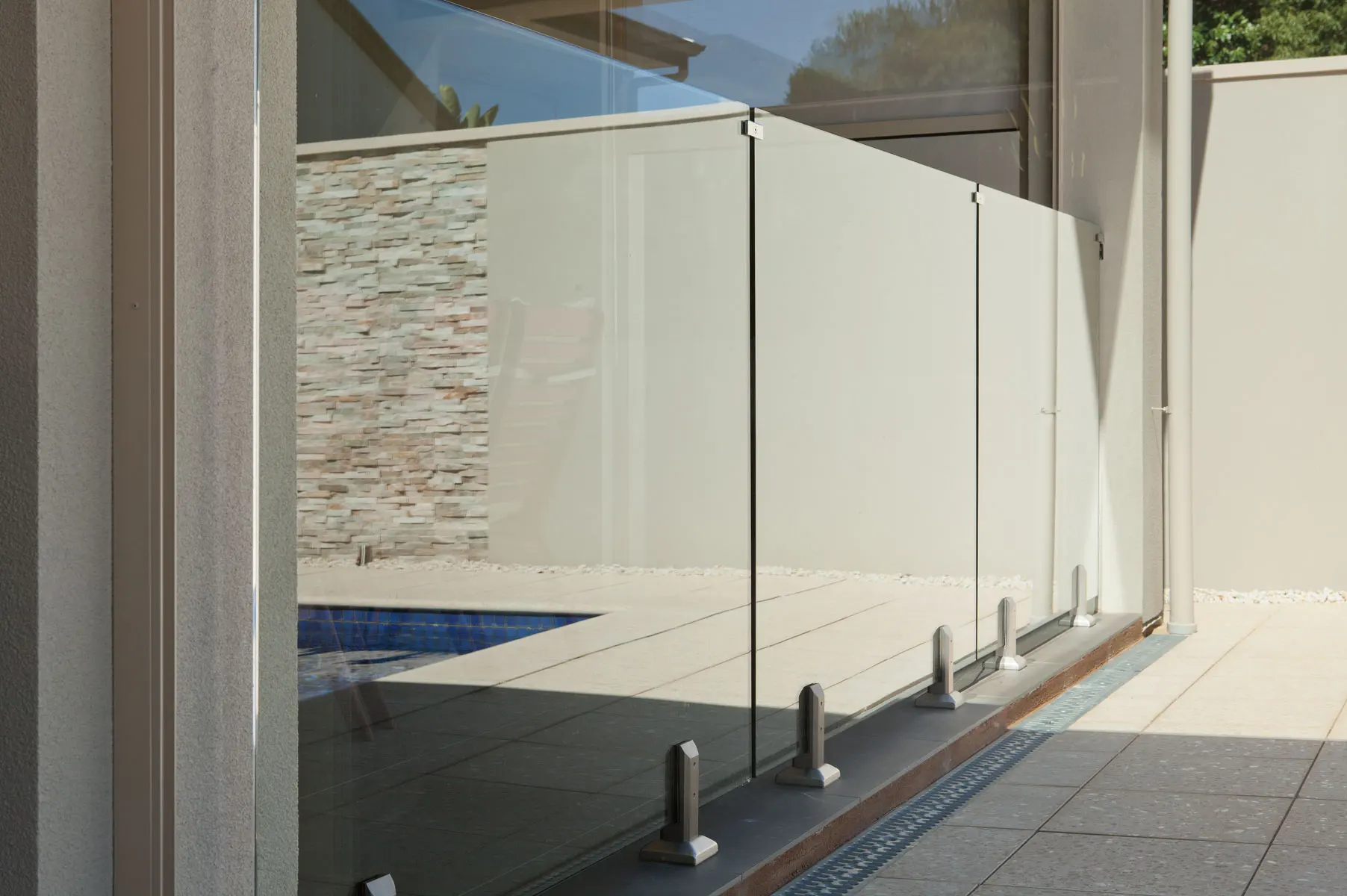Standard 10mm 12mm Thick Tempered Safty Glass Fence Panels Buy High Quality Tempered Glass