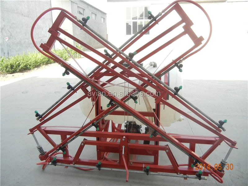 boom sprayer07.jpg