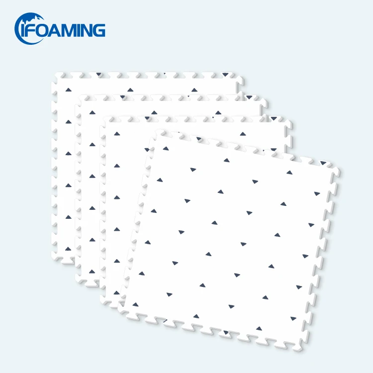 Small Triangle Dots Mat 5.jpg