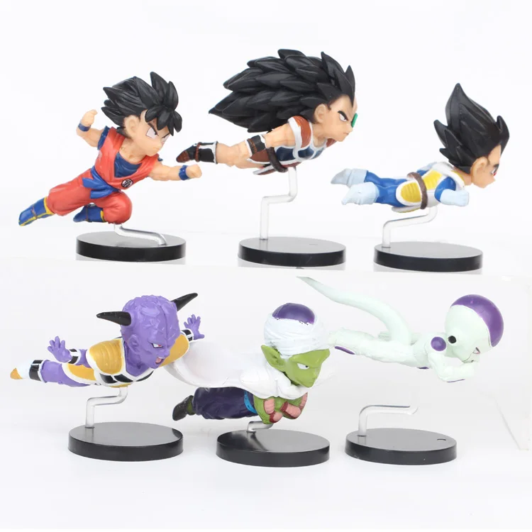 muñeco de goku haciendo la genkidama
