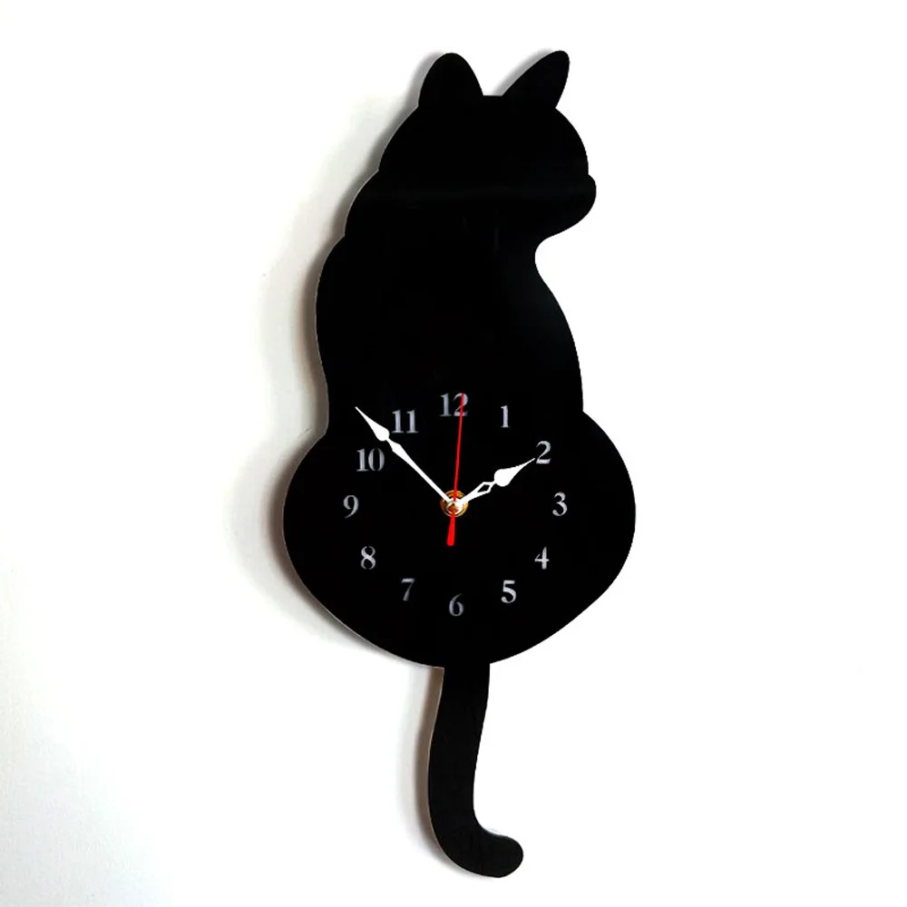 Настенные часы с черной кошкой