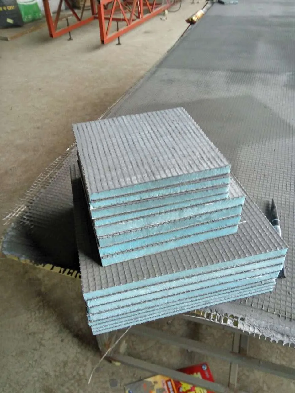 Xps Foam Plus Fiberglass And Cement Mortar Insulation Board Which Is