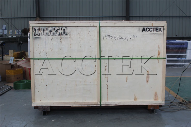 New design fabric cutter AKZ1515 cnc straight knife cloth cutting machine