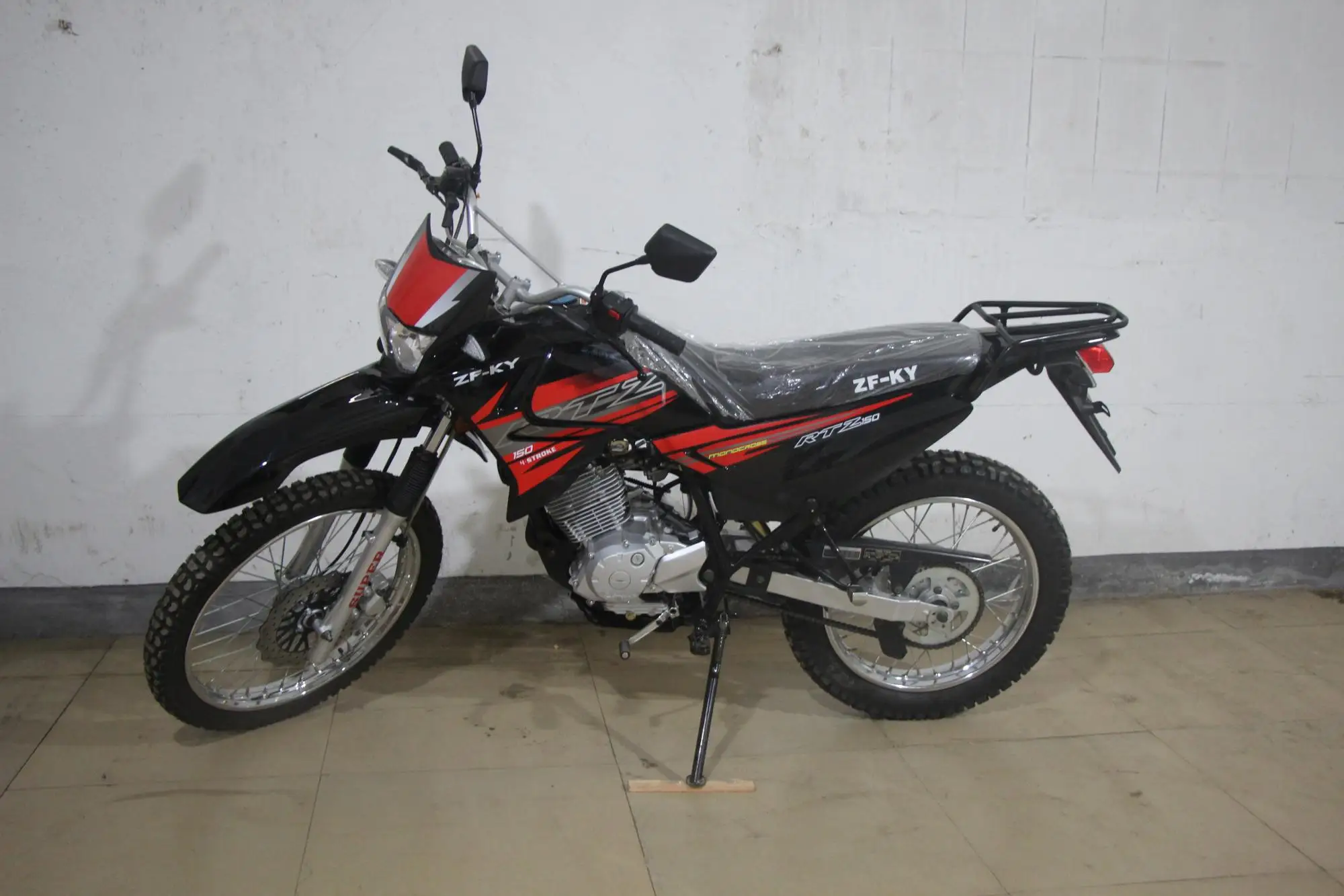 250cc on off road motorcycle