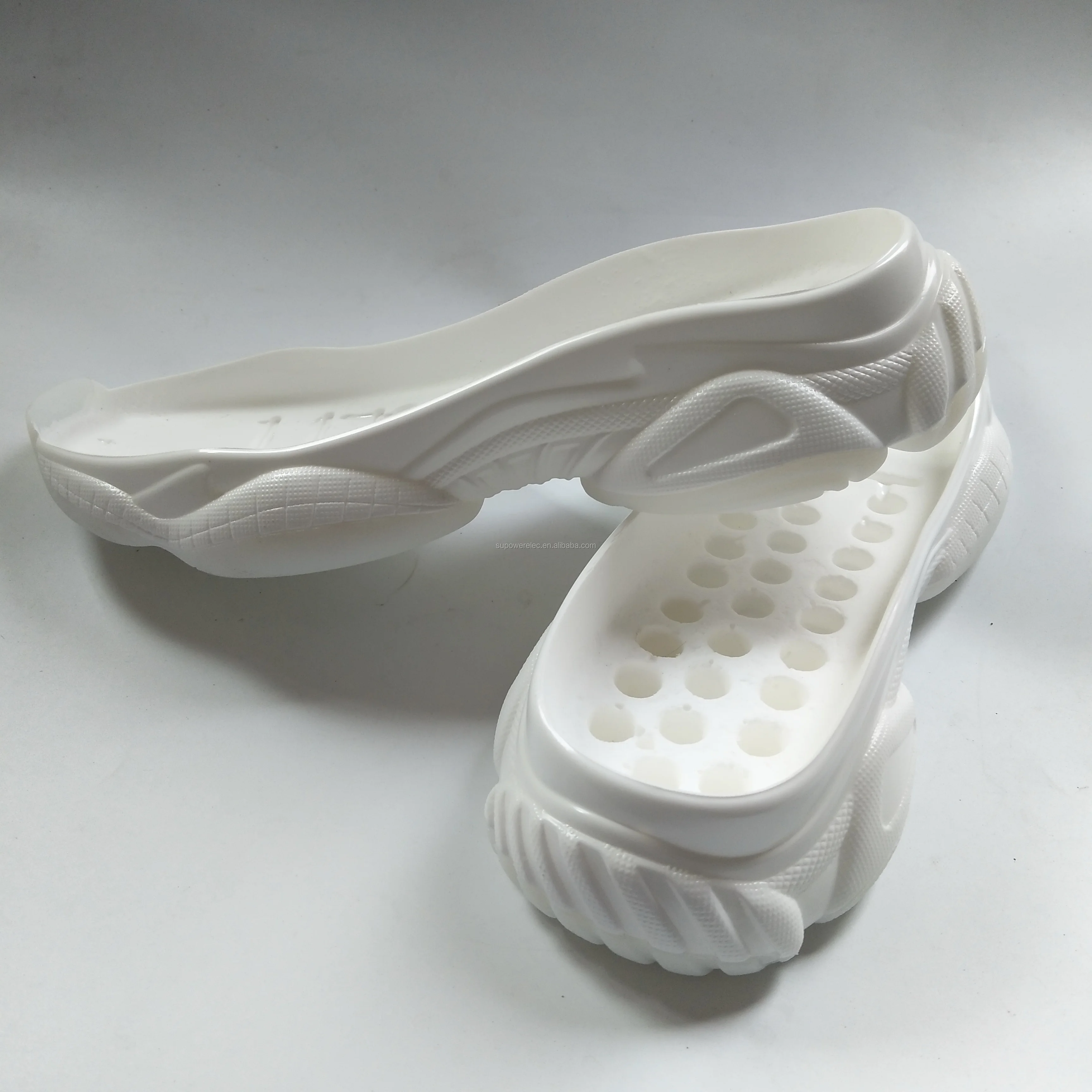 免费样品 oem 支持好的设计聚氨酯材料 tpu pu 鞋底男士