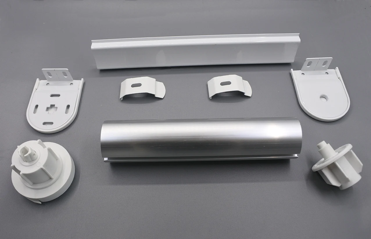 带头轨的塑料手动卷帘组件