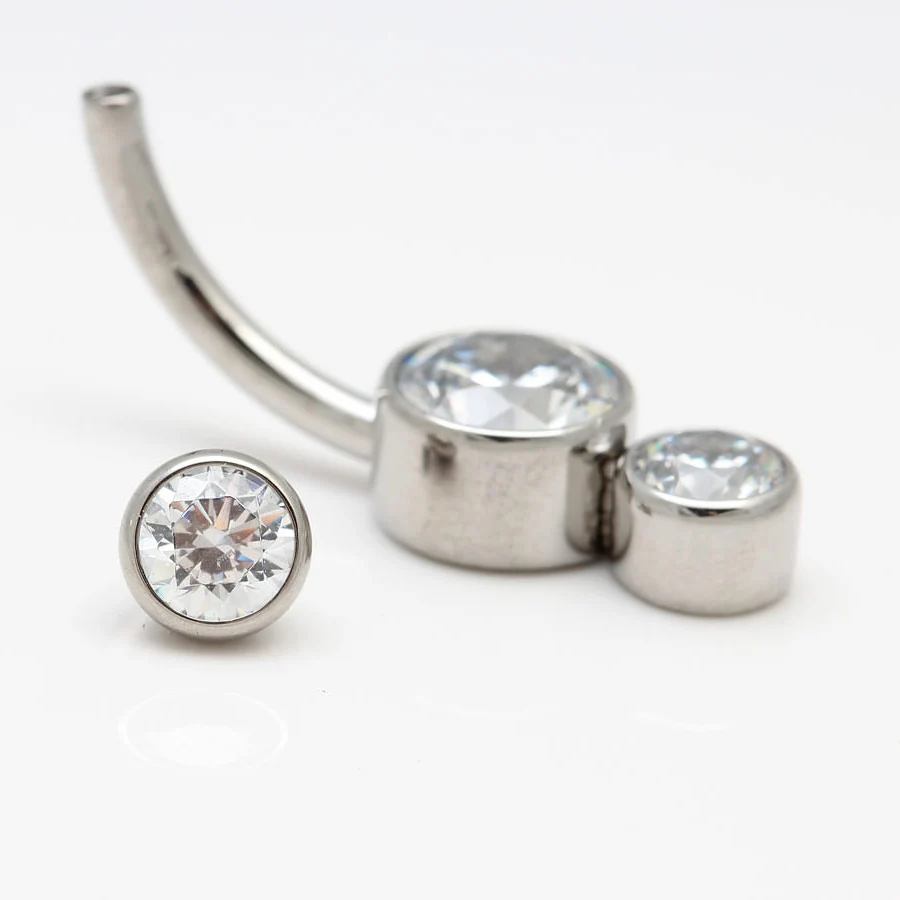 Astm F136 Titanium Internal Threaded Navel Curve Belly Ring With Bezel