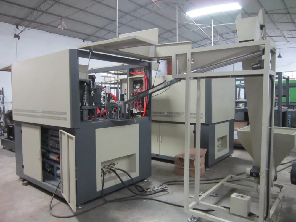 TNN-A2 full automatic blow molding machine-1.JPG
