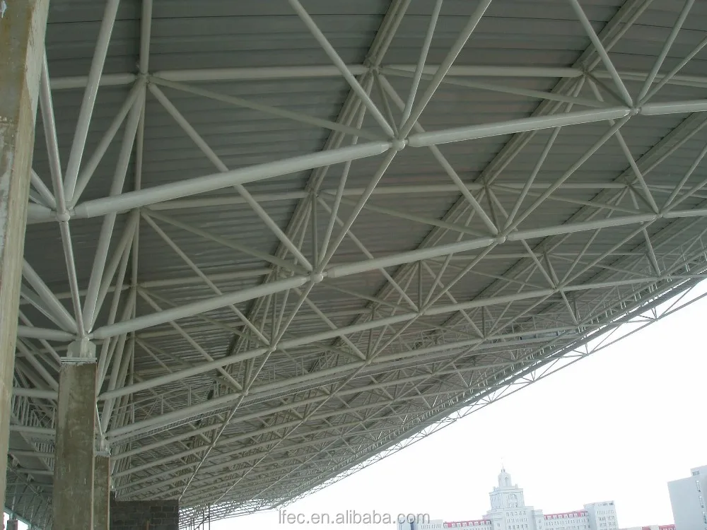 Lightweight steel space frame structure for school bleacher