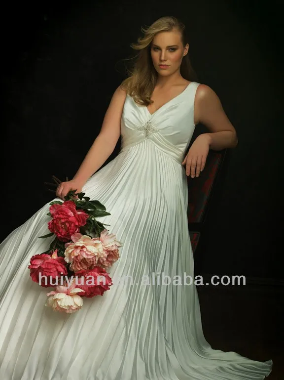 vestido com alça no pescoço