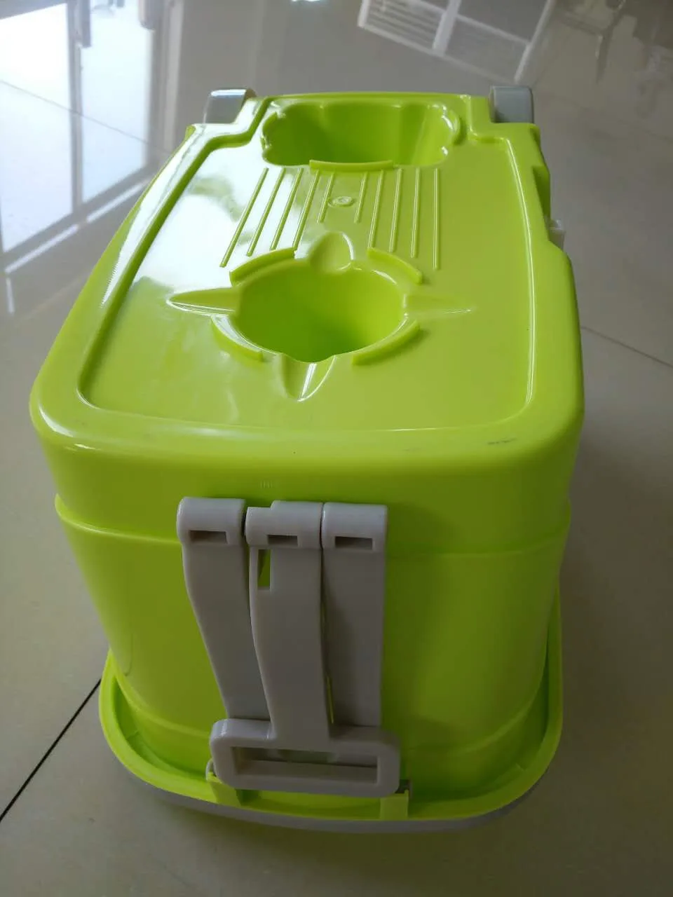 New Design Walkable Folding Rod Spin Magic Mop With Outlet And Wheels