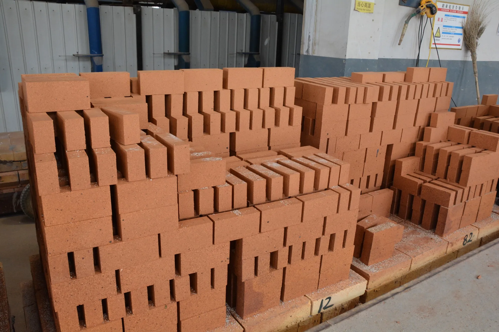Price Bangladesh Making Fire Clay Brick For Refractory Lining - Buy