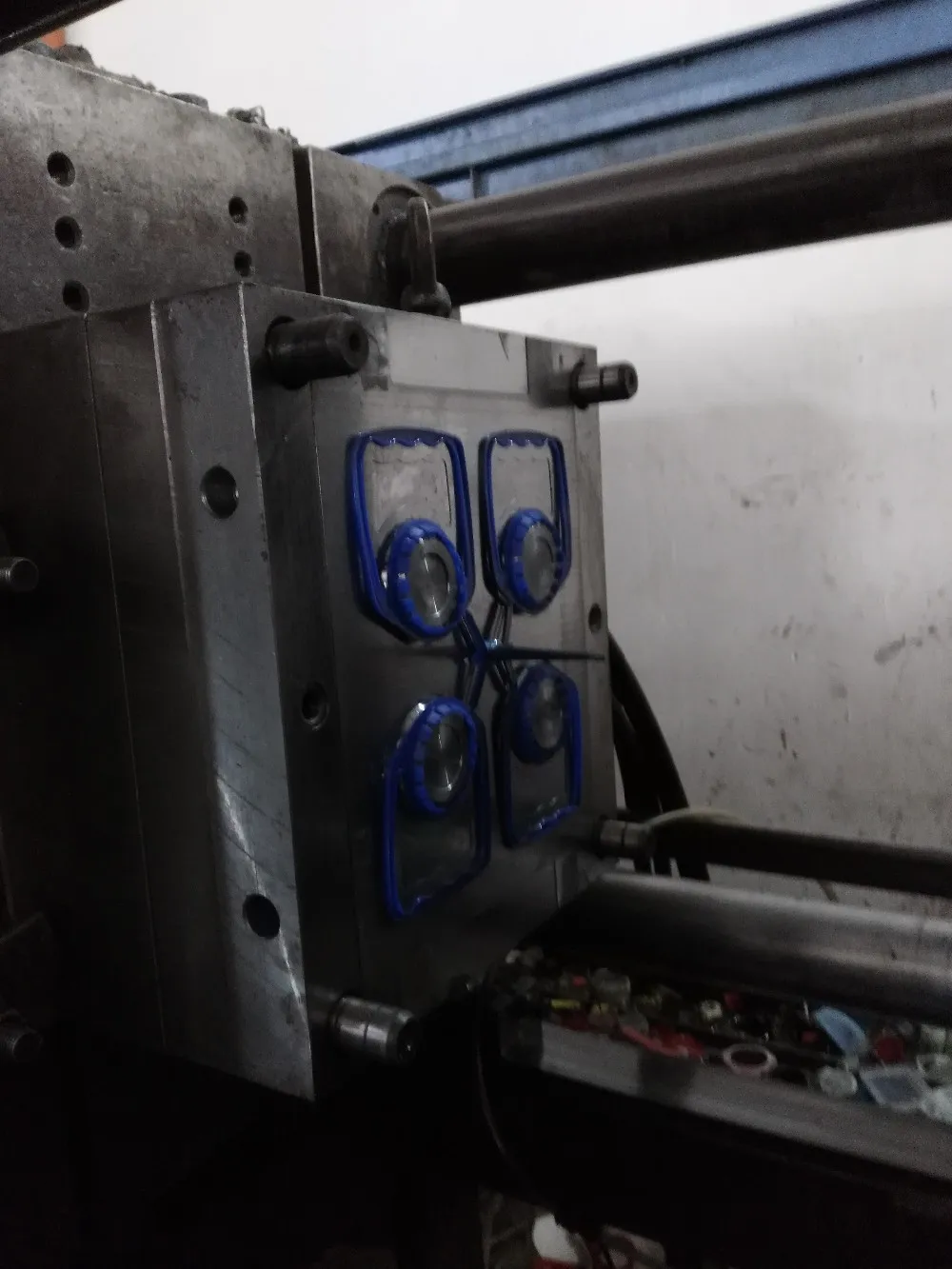 Handle mould2.jpg