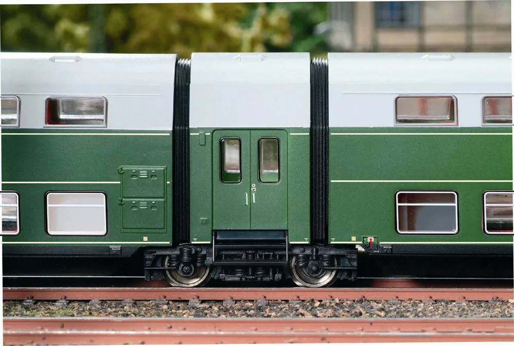 buy model trains online