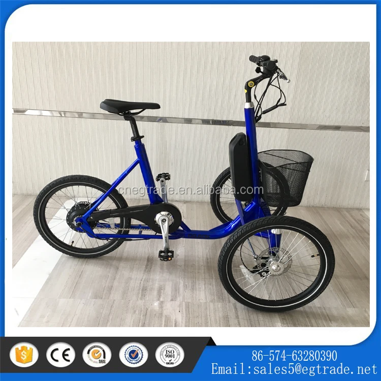 bicycle with 2 wheels in front