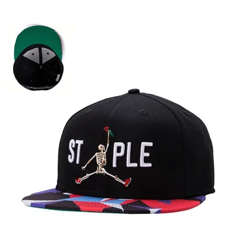 baseball cap green under brim
