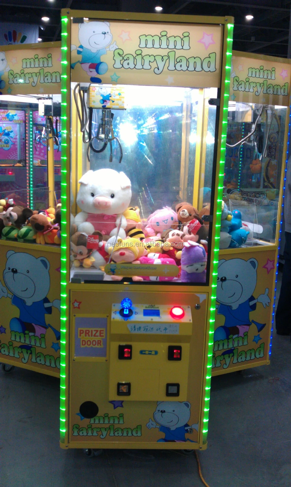 toy crane claw machine