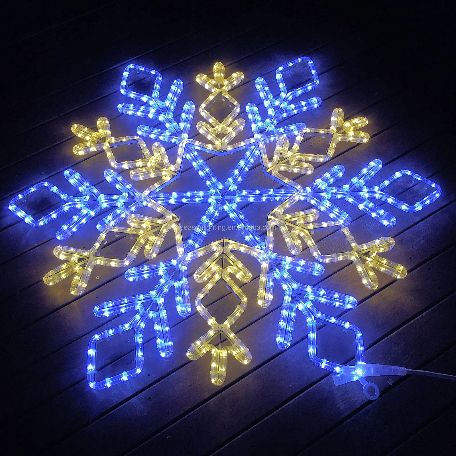 Lighted Snowflakes Outdoor : Snowflakes & Stars - 28