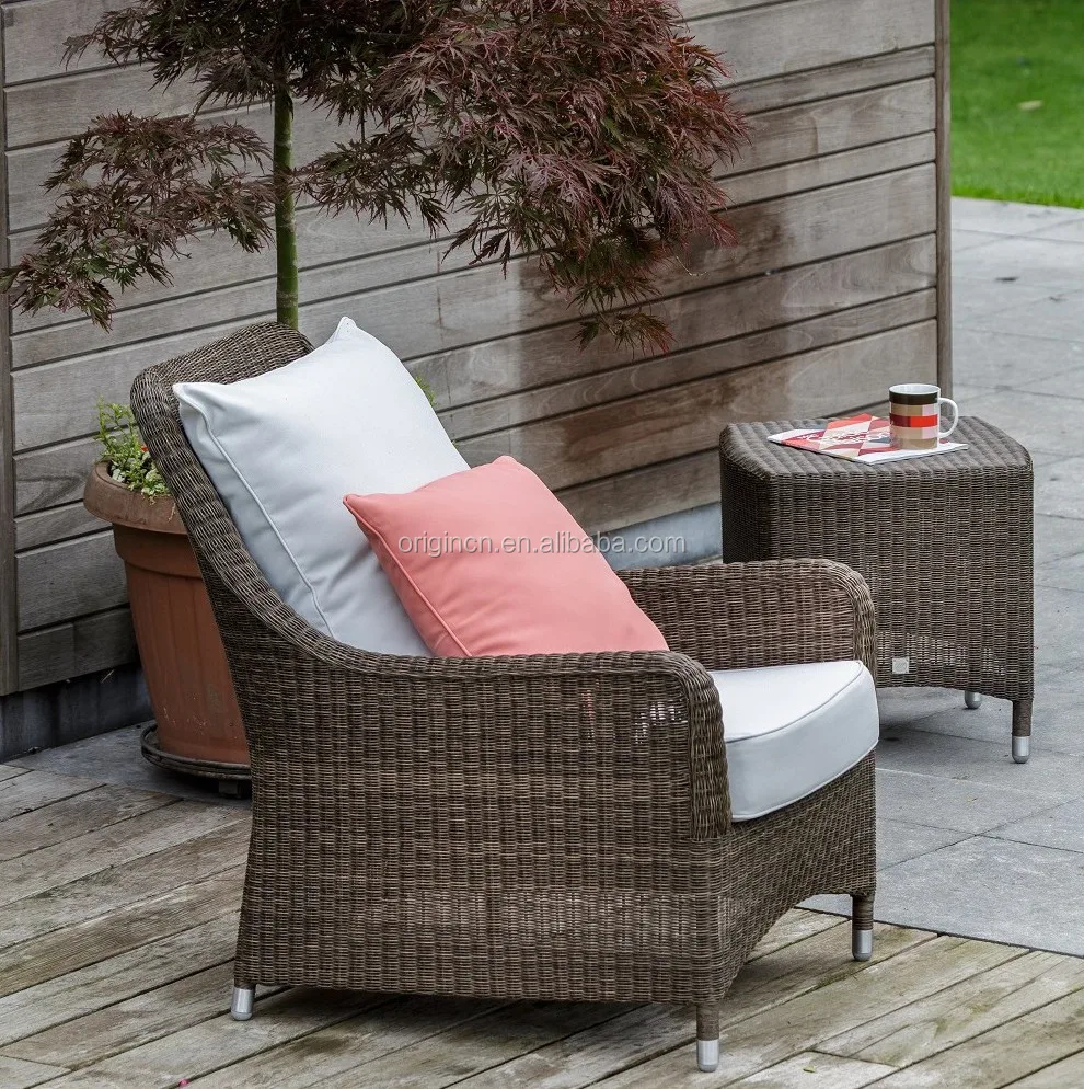 Pequeña Casa Terraza Sol Reclinable Muebles Y Reposapiés De Mimbre Alto