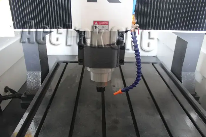 good quality   cnc router engraving  machine AK6060H with water cooling system for metal   mold