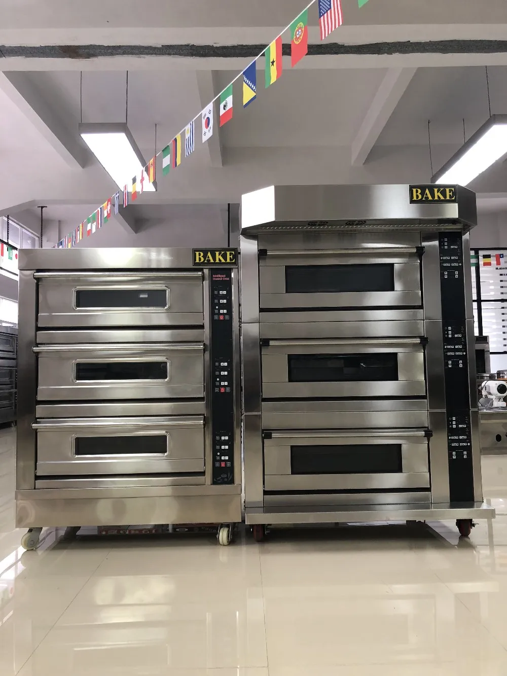 Double Decks Four Trays Made Of Stainless Steel Deck Oven,Luxurious