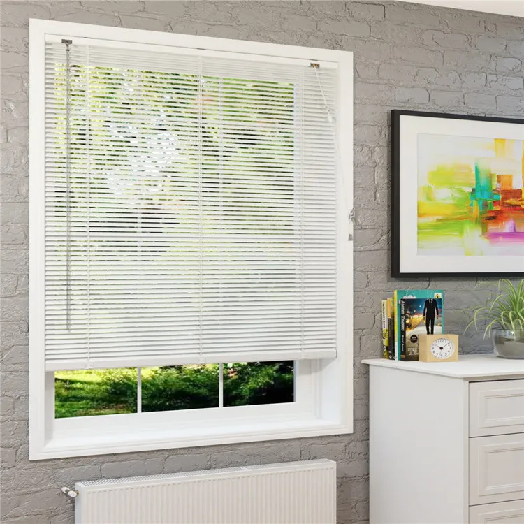 Manual And Remote Control Aluminium Louvers Blinds With 25mm