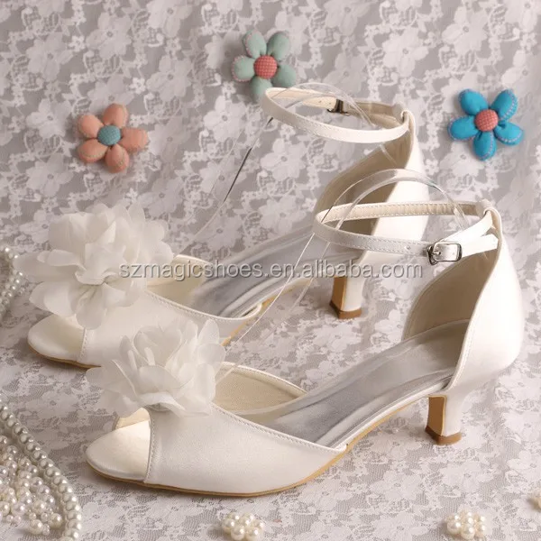 sandalia salto baixo para noiva