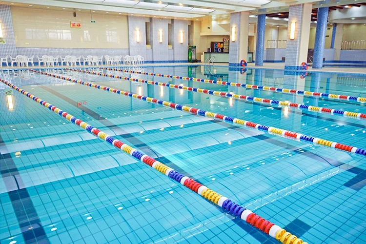 file-swimming-pool-with-lane-ropes-in-place-jpg-wikimedia-commons