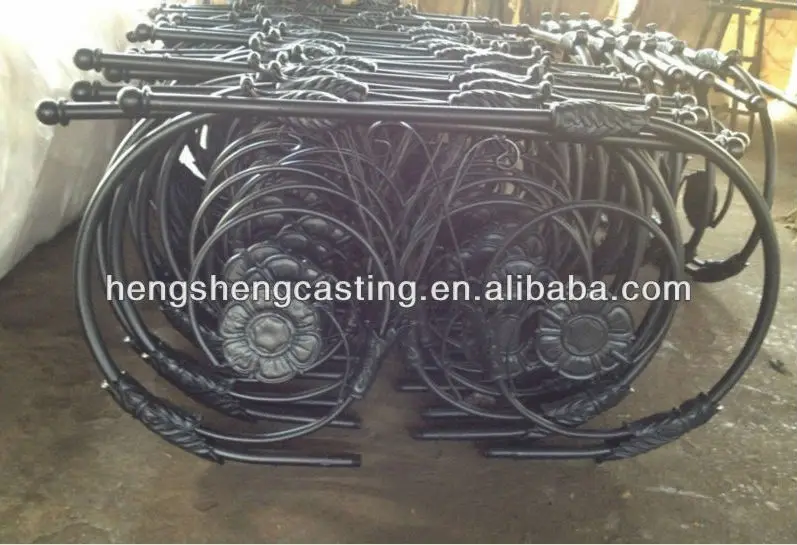 Saudi Arabia Decorative Cast Iron Street Light Pole  / Light Pole Factory