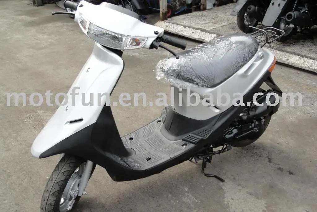 Sym Dio 50cc Used Scooter Motorcycle Taiwan Made 2 Stroke Buy Scooter 49cc 2 Stroke Used Scooters And Motorcycles 2 Stroke Motorcycle Sale Product On Alibaba Com