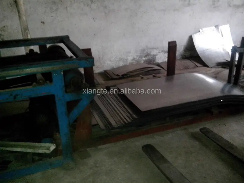 beautiful design 6 seat wooden office desk with partition beautiful design 6 seat wooden office desk with partition