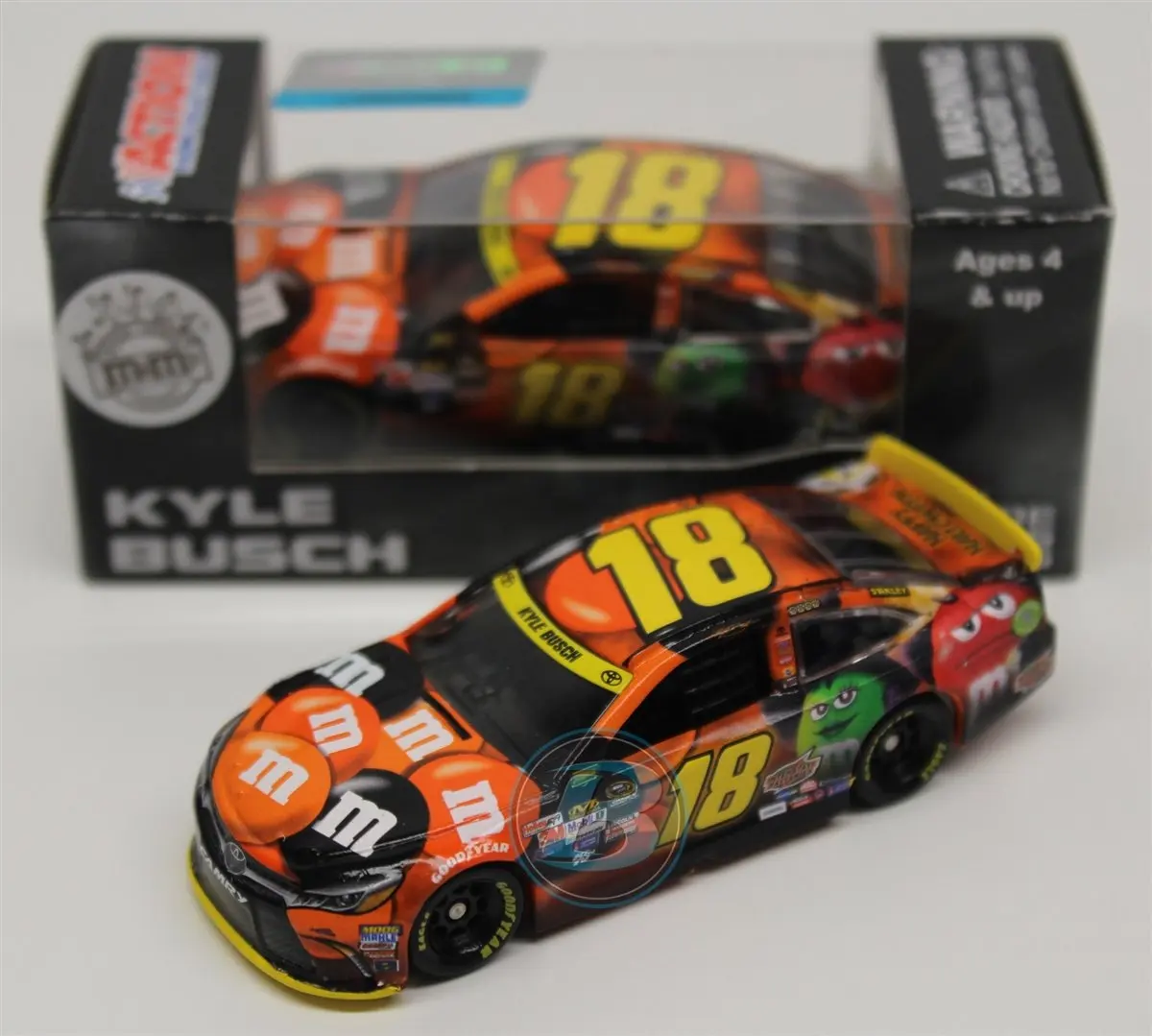 get quotations kyle busch 2015 halloween 164 nascar diecast