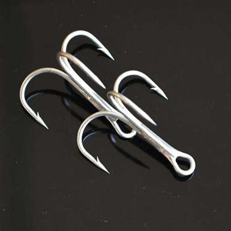 Wholesale 2 4 6 8 Bulk Treble Fishing Barbed Hook Carbon Steel