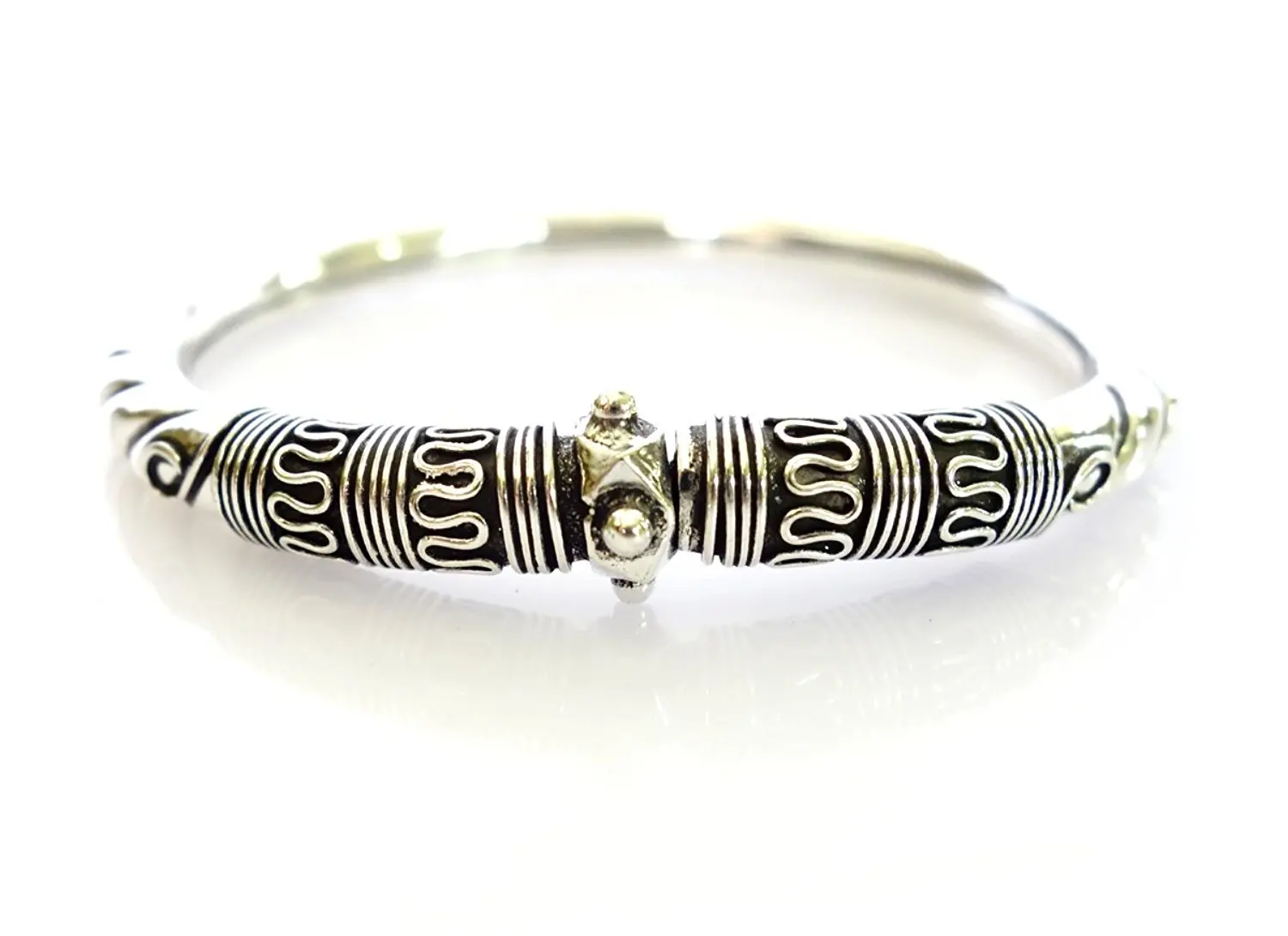 FINE HANDMADE 925 STERLING SILVER BANGLE BRACELET FOR WOMEN VINTAGE TRIBAL BRACELET BY TIBETAN SILVER