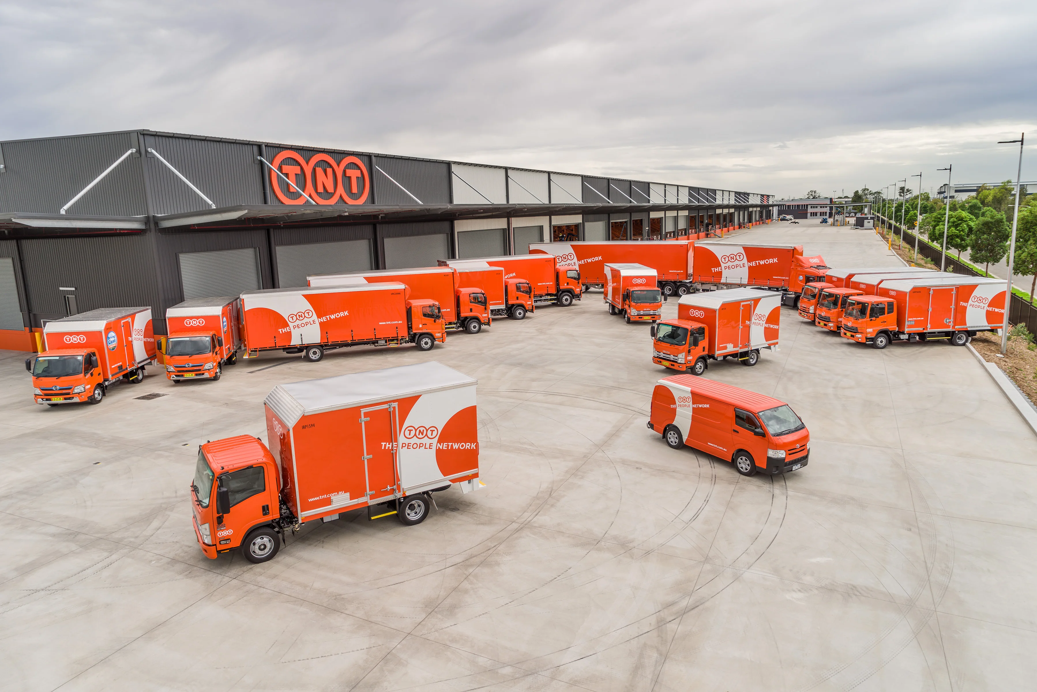 tnt express cheapest rate to germany /england/netherlands/italy