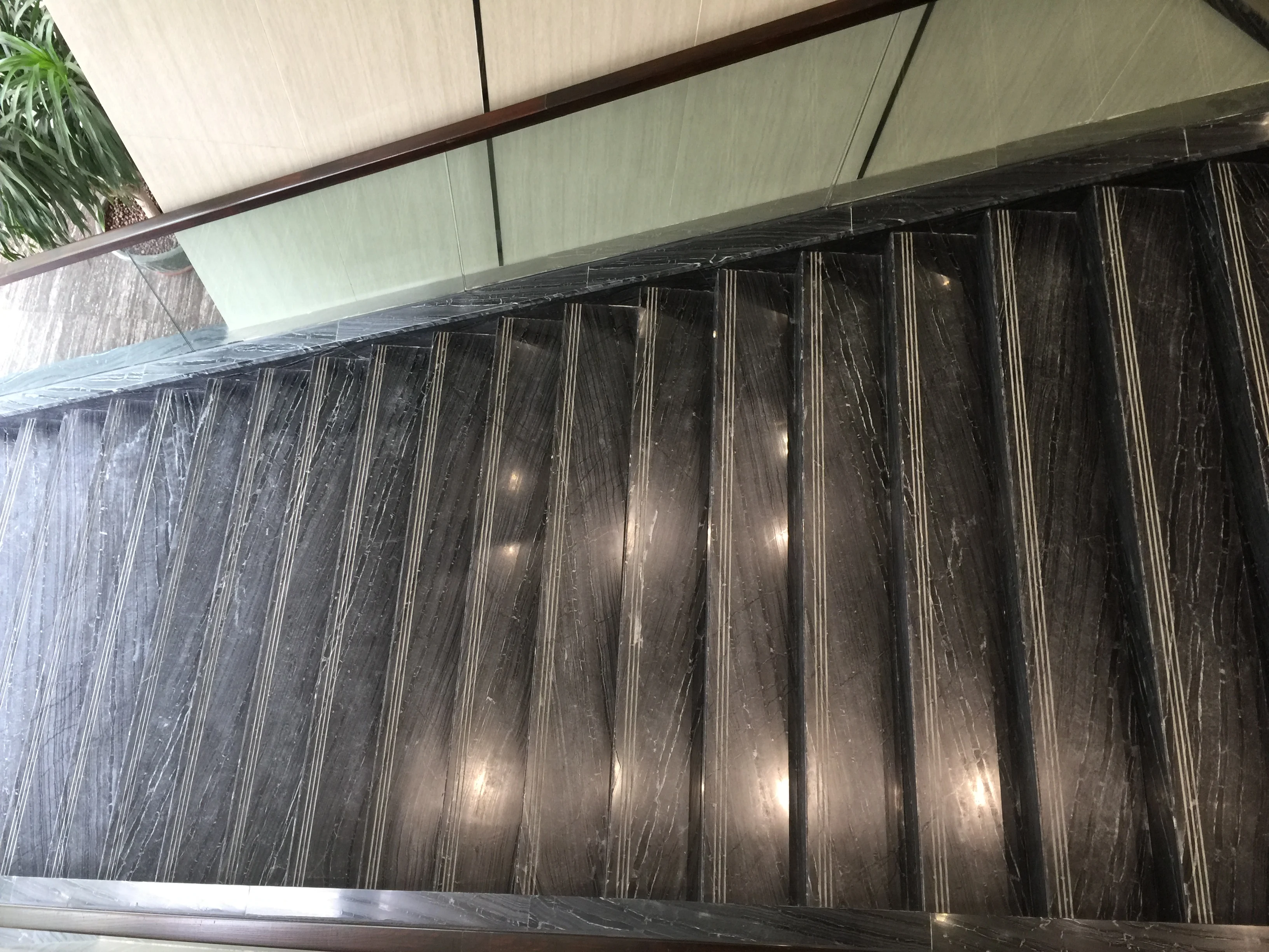 Samistone Black and White Slab Hotel Project Marble Stair