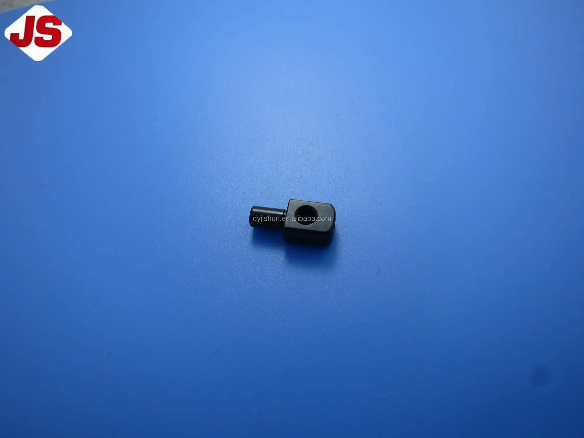 TITAN DK2500 2502K HIGH ACCURACY INDUSTRIAL CARPET OVEREDGING SEWING PARTS SEWING ACCESSORIES GARMENT 065211 FRAME THREAD EYELET