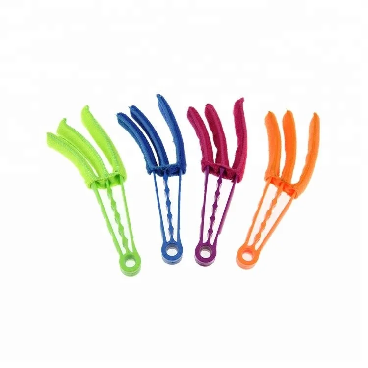 Duster for window shade (10).jpg