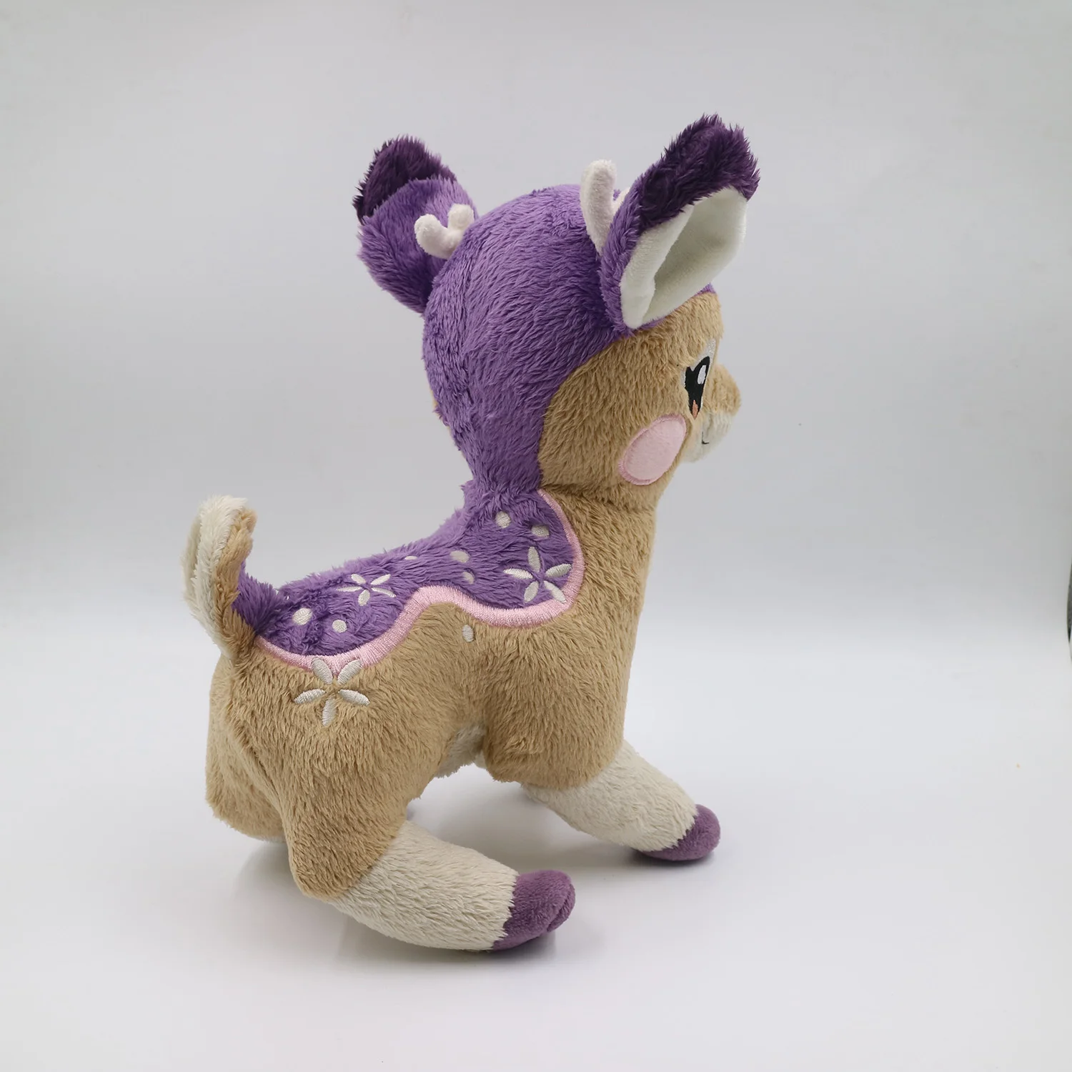 custom plush no minimum